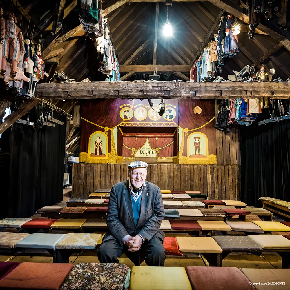 TooneVII_Sallespectacle_Scene_Portrait_BrunoDalimonte